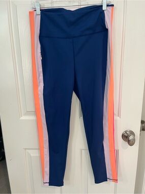 Lilly Pulitzer Luxletic 24” high rise weekender midi legging